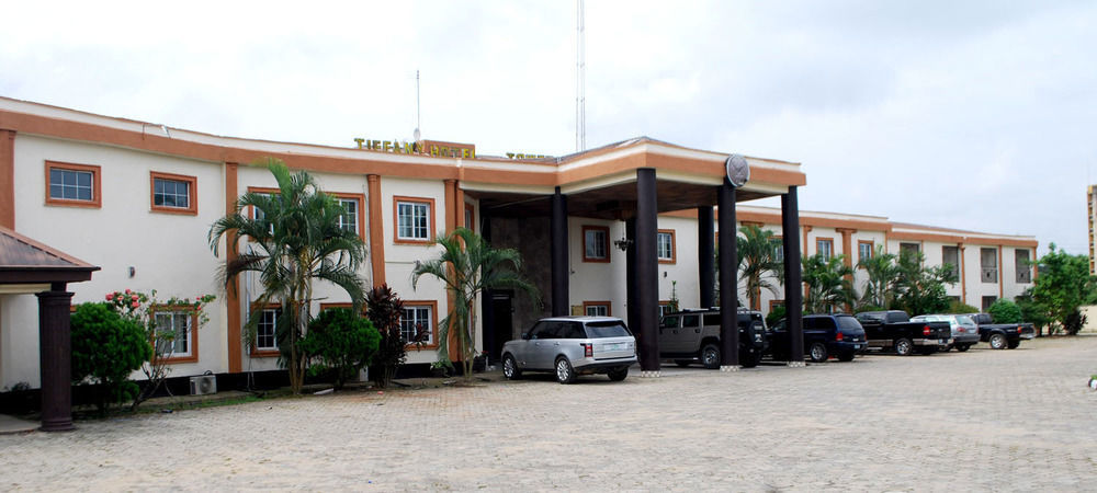 Tiffany Hotel And Towers Imogwu-Agwa Buitenkant foto